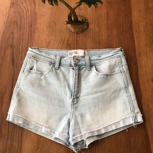 Abercrombie & Fitch Denim high rise short